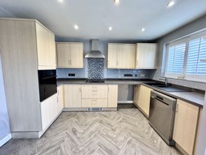 Photo 19- click for photo gallery